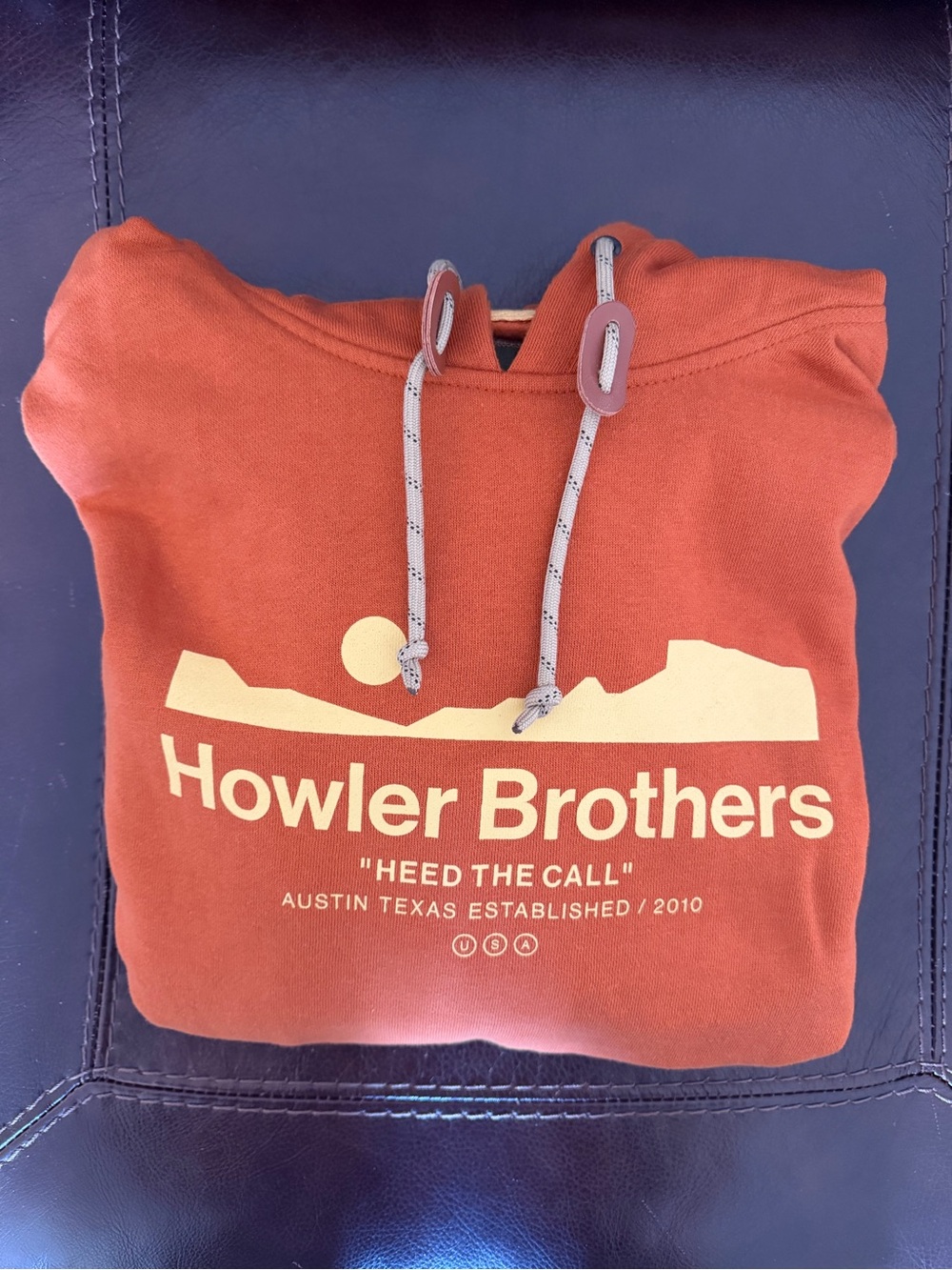 Howler Brothers Hoodie Pullover Sweatshirt in Orange, Men’s Size Medium